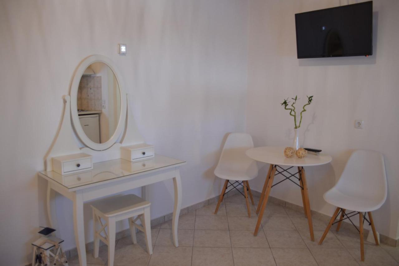 Cute Studio In Milos Tripití Exterior foto